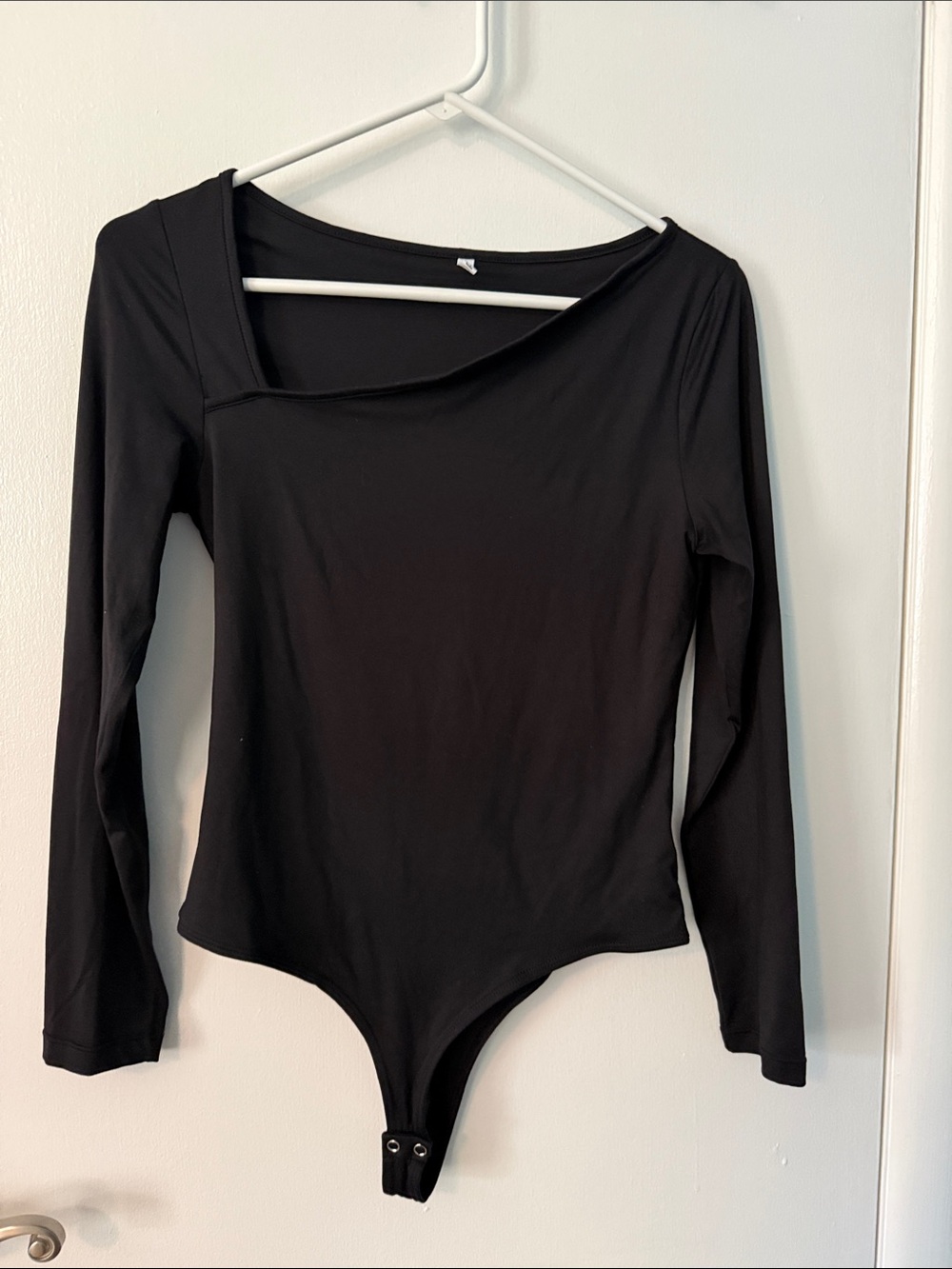 ReoRia Black Long-Sleeve Asymmetric Neck Bodysuit